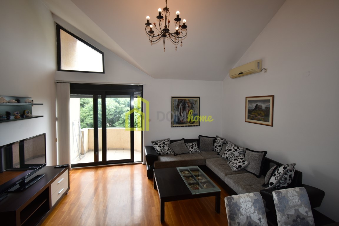 Trosoban duplex 110m2, Momišići